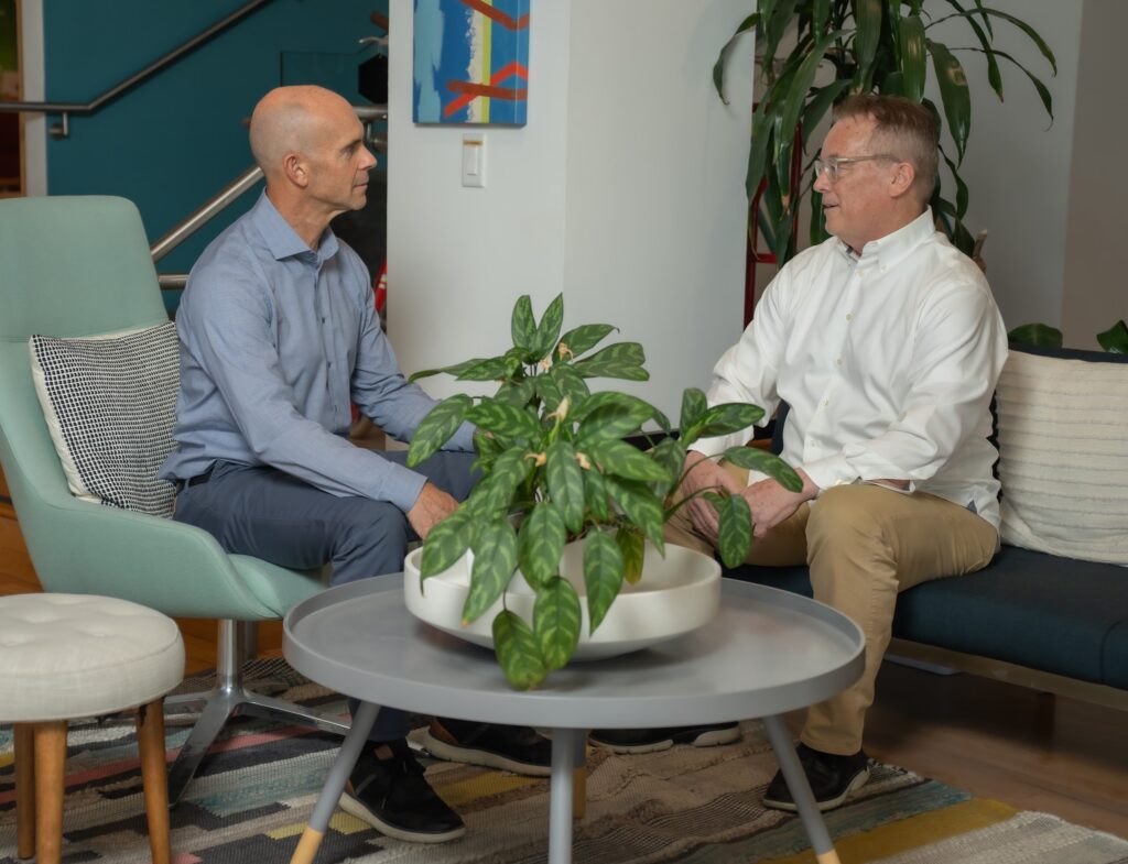 Onne Ganel and David Hoffman – Strategy Conversation Onne Ganel and David Hoffman of OG Advisors in conversation in an office lounge
